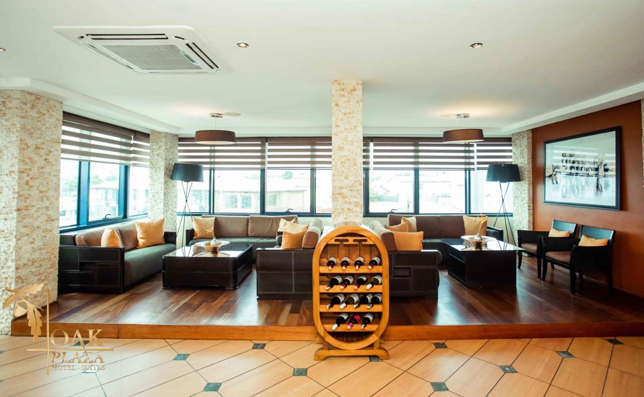 אקרה Oak Plaza Hotels East Airport מראה חיצוני תמונה
