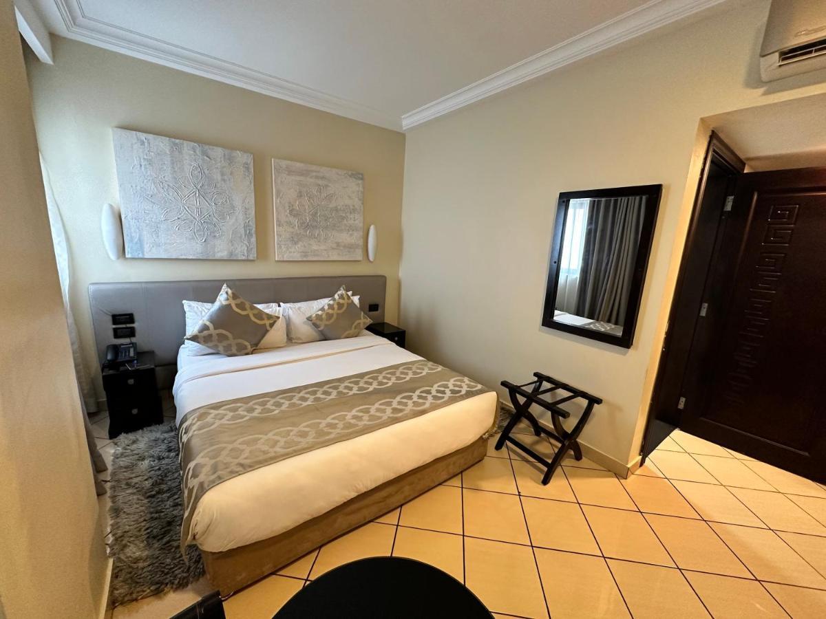 אקרה Oak Plaza Hotels East Airport מראה חיצוני תמונה