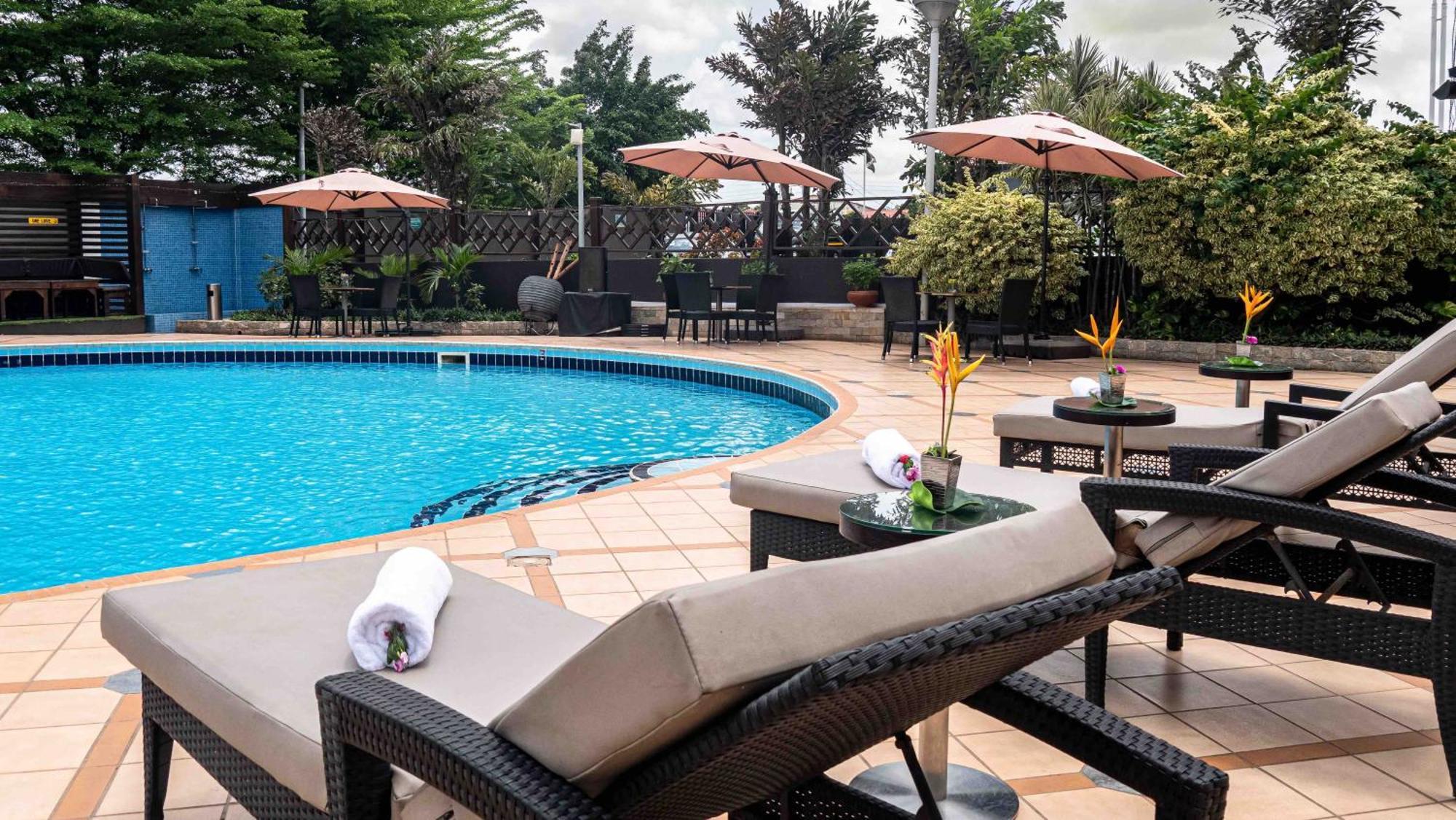 אקרה Oak Plaza Hotels East Airport מראה חיצוני תמונה