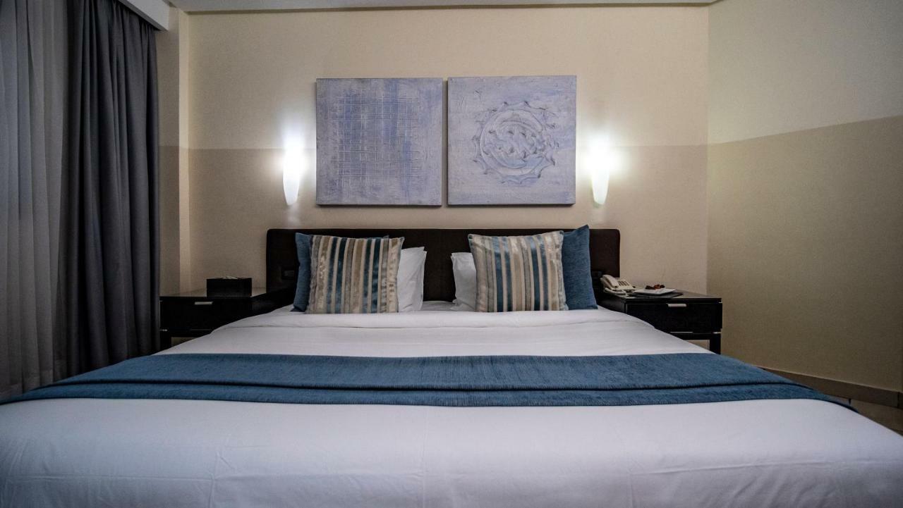 אקרה Oak Plaza Hotels East Airport מראה חיצוני תמונה
