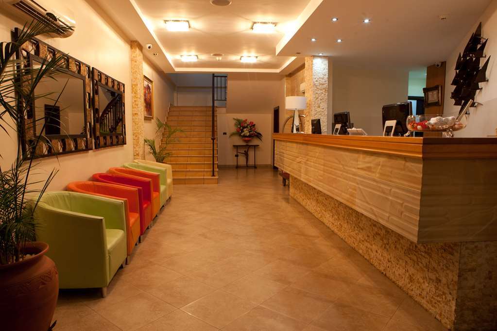 אקרה Oak Plaza Hotels East Airport מראה פנימי תמונה